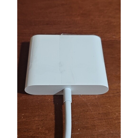 Genuine Apple Lightning Digital AV Adapter - MD826AM/A - Picture 6 of 7